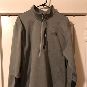 North Face half zip Pullover